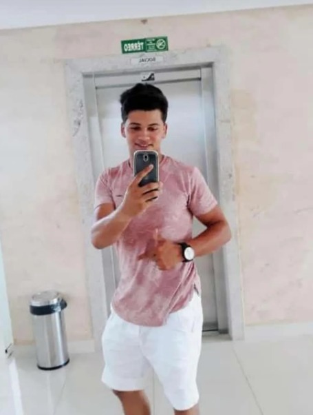 Mulher é condenada a mais de 14 anos de prisão por esfaquear e matar ex-namorado dentro de casa