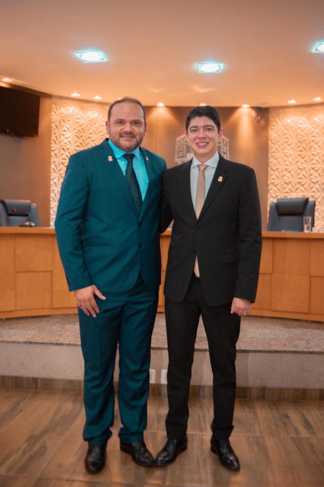 Prefeito Celso Morais prestigia posse da nova mesa diretora da Câmara Municipal de Paraíso do Tocantins 