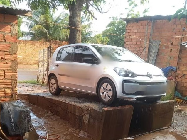 Criminoso atira no peito de jovem para recuperar carro que dizia ser de sua mãe, diz PM