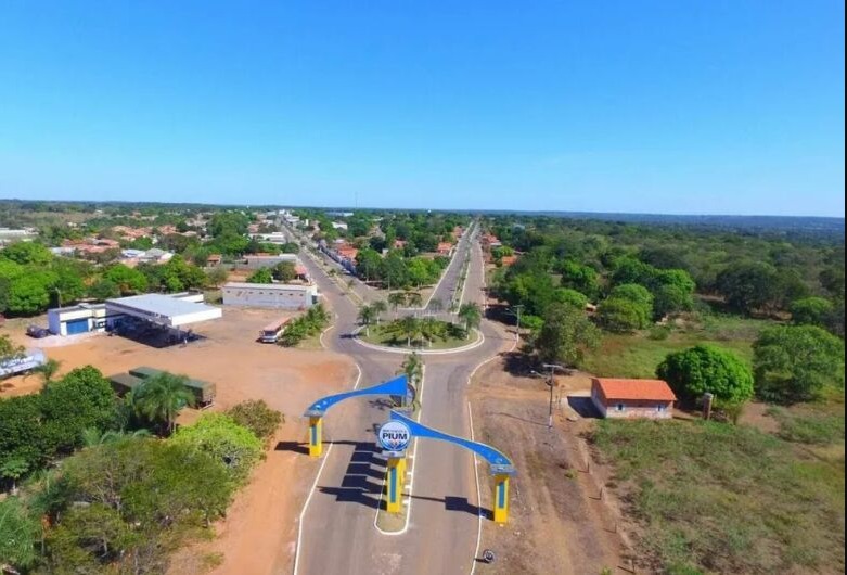 Motorista morre e passageiros ficam feridos após caminhonete cair em ribanceira