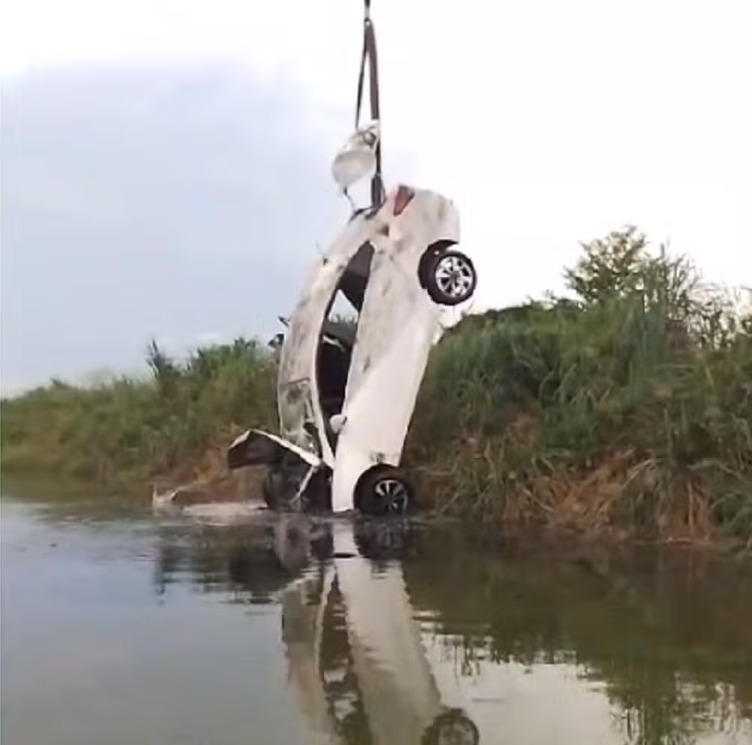 Carro de tenente da PM achado morto é encontrado no fundo de lago de estação de tratamento de esgoto