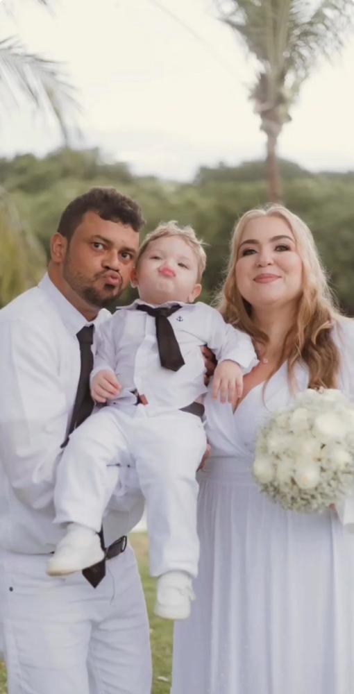 Família de Paraíso do Tocantins pede ajuda para retornar de Paris. 