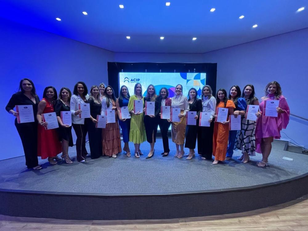 Noite memorável para Paraíso do Tocantins, com a posse da nova presidente do CMEC Paraíso